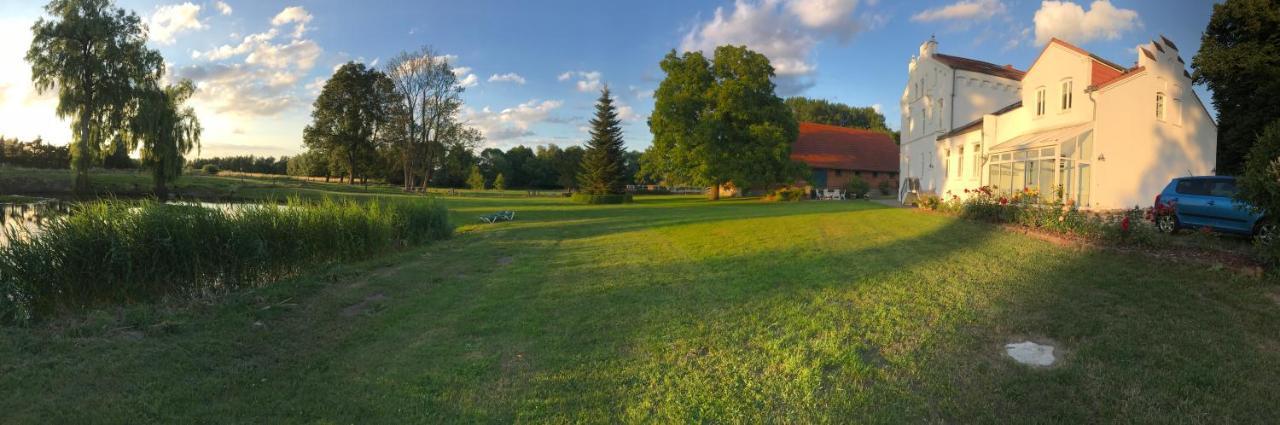 Ferienanlage Gutshaus Gramkow Exterior foto